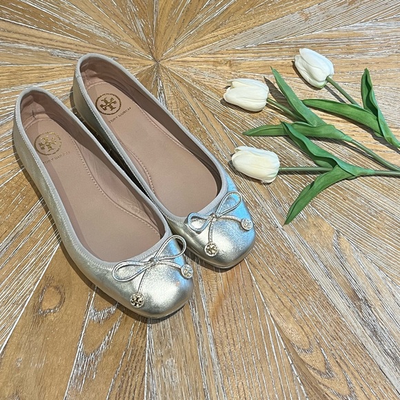 Tory Burch Shoes - Tory Burch Gold Flats Size 7.5